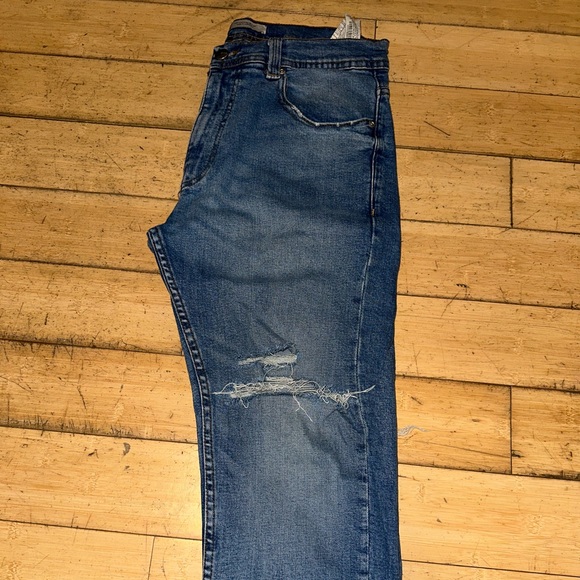 Zara distressed jeans - Picture 2 of 8